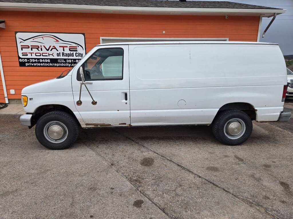 2002 Ford E-Series E-250 Cargo Van