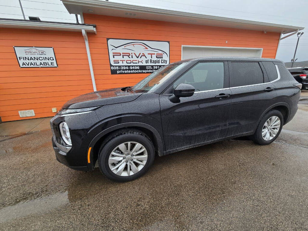 2025 Mitsubishi Outlander ES S-AWC