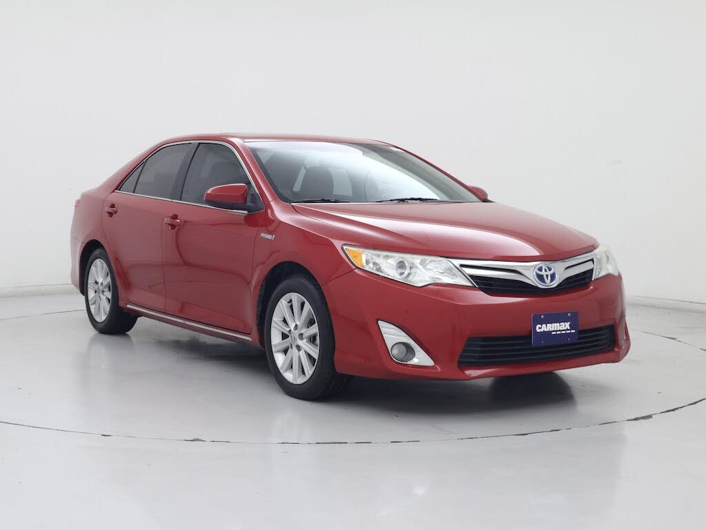2014 Toyota Camry Hybrid XLE FWD