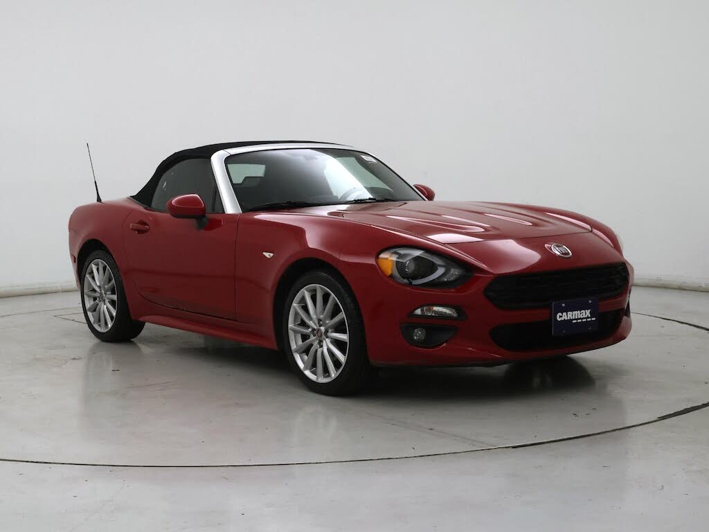 2017 FIAT 124 Spider Lusso RWD