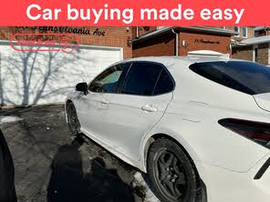 Toyota Camry Hybrid SE FWD