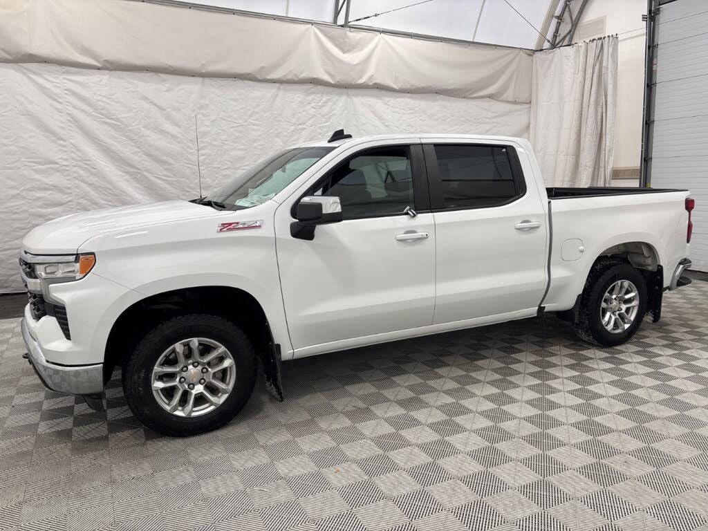 2024 Chevrolet Silverado 1500 LT Crew Cab 4WD
