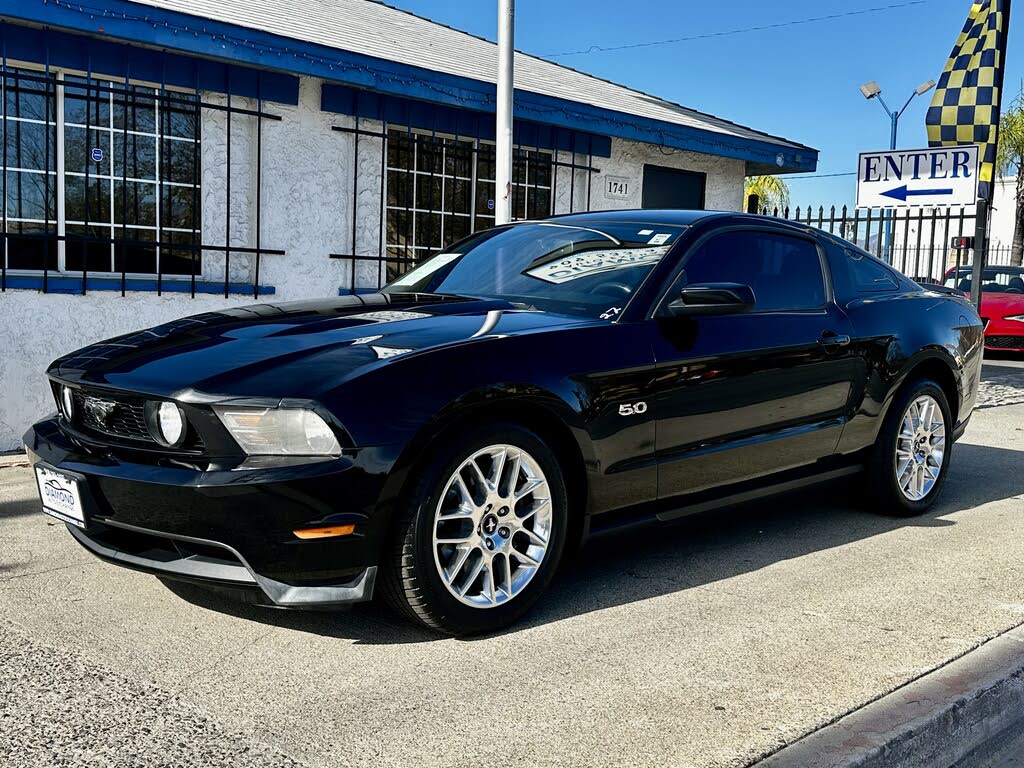2012 Ford Mustang GT Premium Coupe RWD