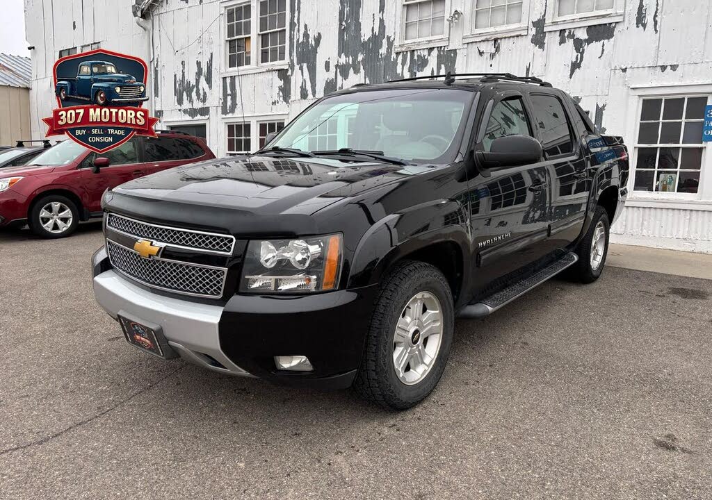 2013 Chevrolet Avalanche LT Black Diamond Edition 4WD