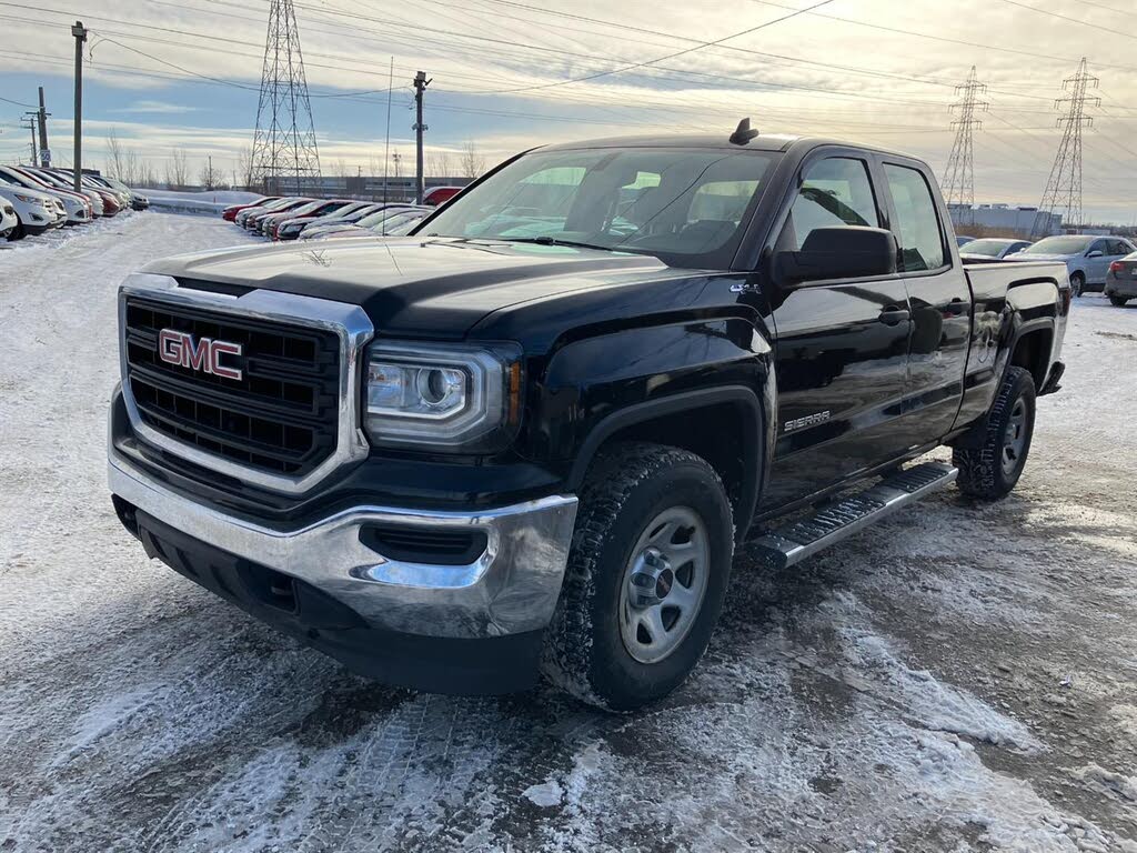 2017 GMC Sierra 1500 Base Double Cab 4WD
