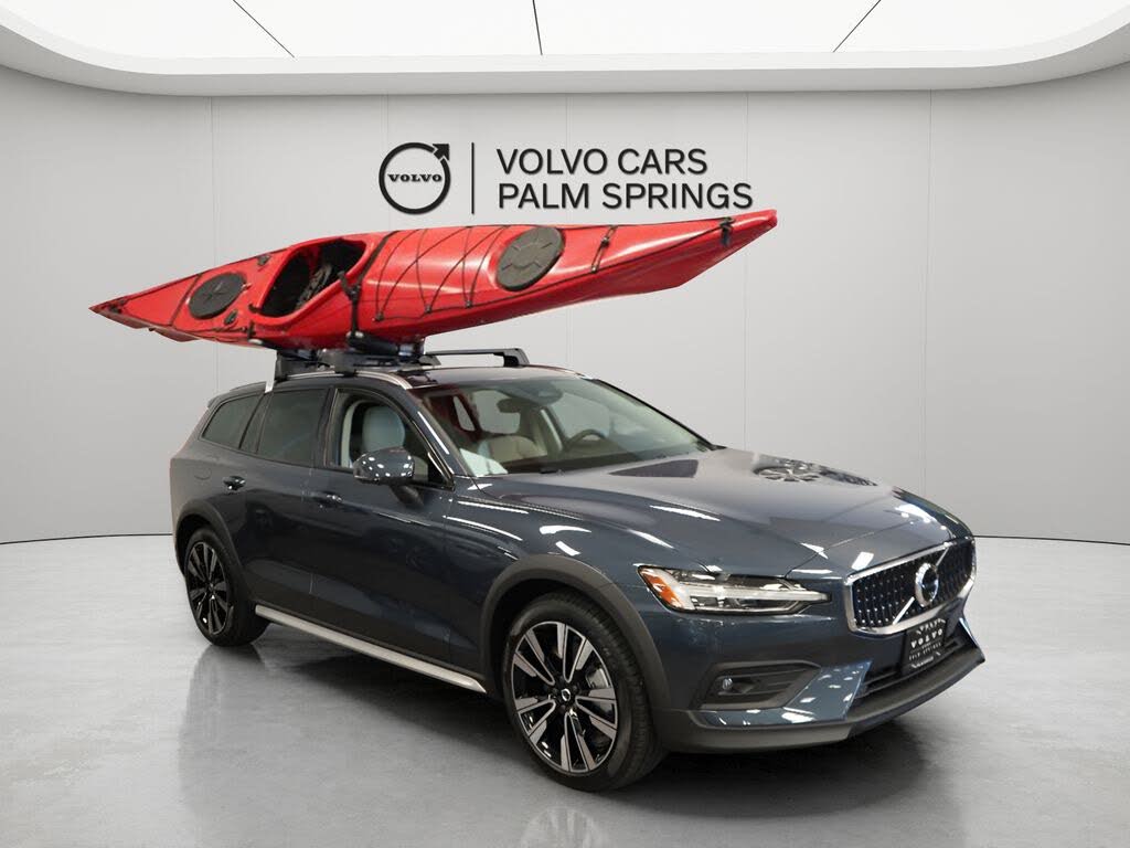 2025 Volvo V60 Cross Country B5 Ultra AWD