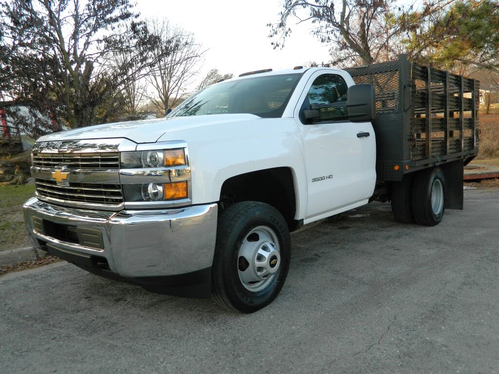 2017 Chevrolet Silverado 3500HD Chassis Work Truck RWD