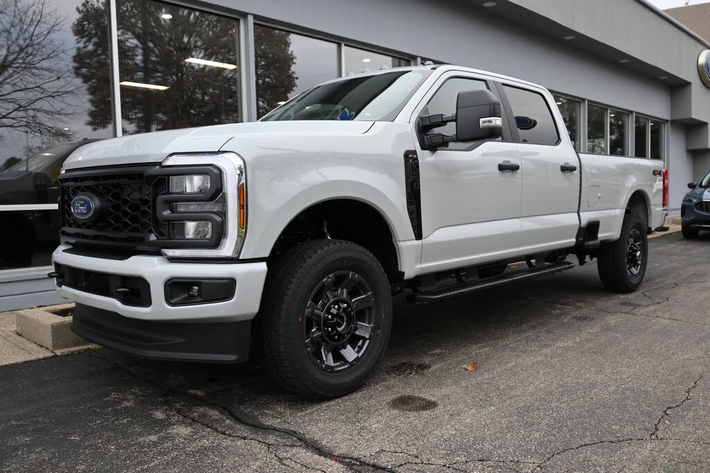 2026 Ford F-250 Super Duty XL Crew Cab 4WD