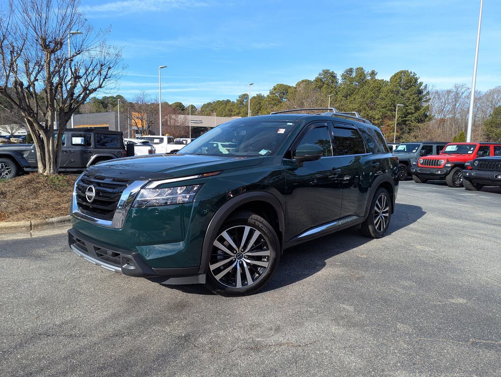 2023 Nissan Pathfinder Platinum 4WD