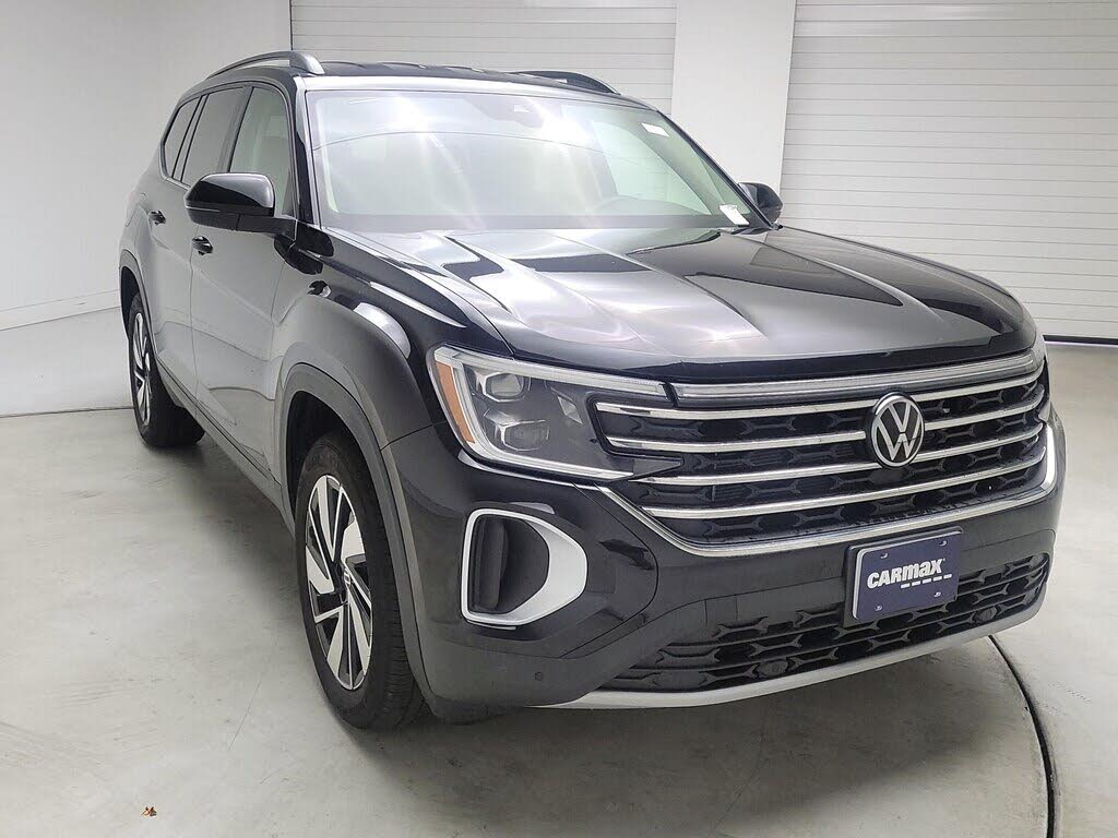 2024 Volkswagen Atlas SE FWD with Technology
