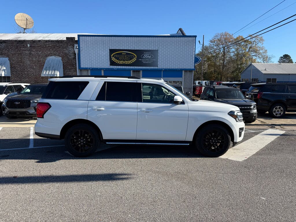 2022 Ford Expedition XLT RWD