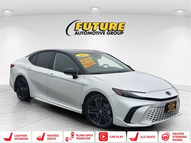 2025 Toyota Camry XSE FWD