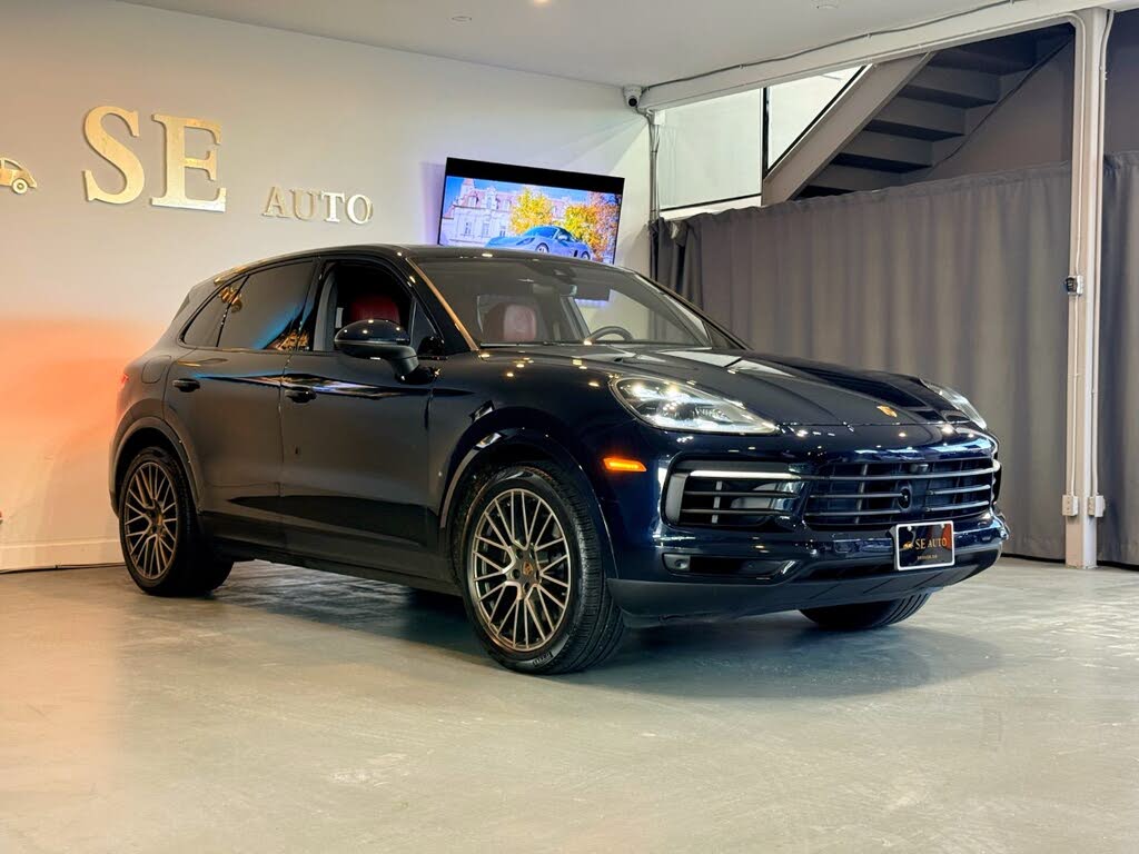 2022 Porsche Cayenne Platinum Edition AWD
