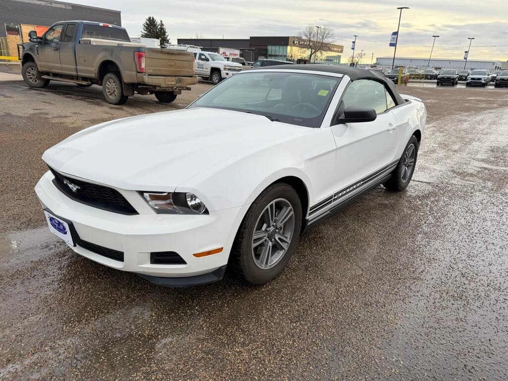 2011 Ford Mustang V6 Convertible RWD