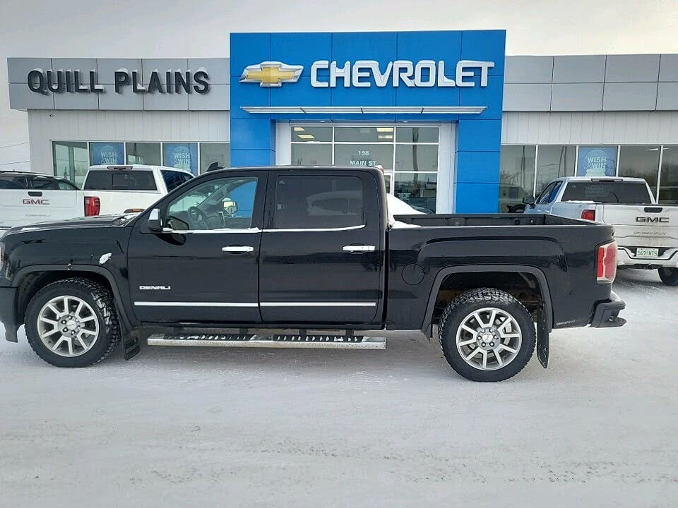 2017 GMC Sierra 1500 Denali Crew Cab 4WD