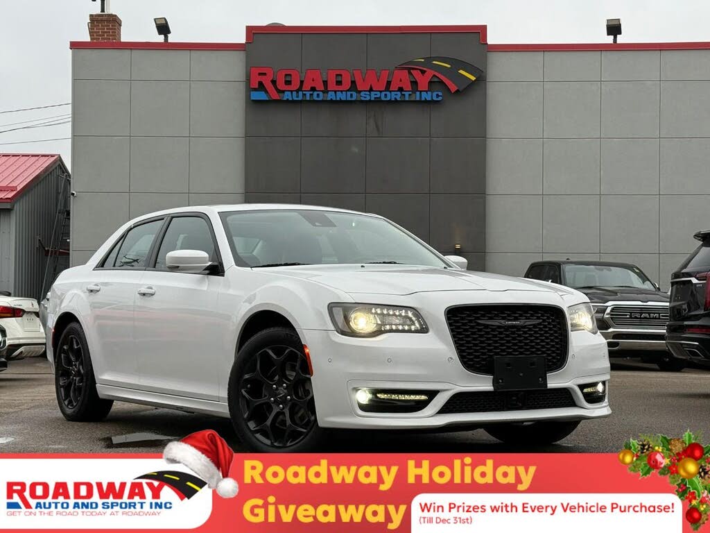 2023 Chrysler 300 Touring L AWD