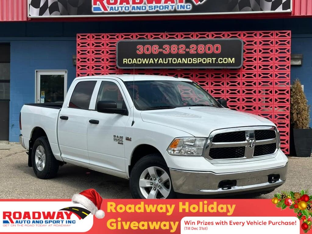 RAM 1500 Classic SLT Crew Cab 4WD 2023