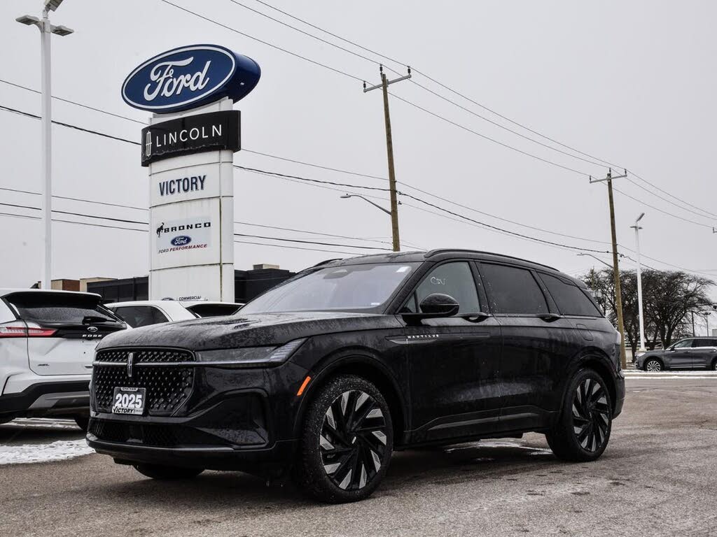Lincoln Nautilus Reserve AWD 2025