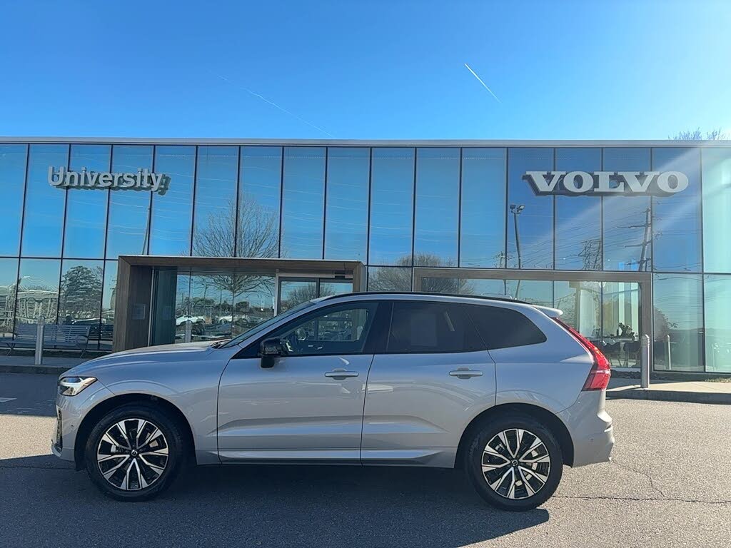 2025 Volvo XC60 B5 Plus Dark Theme AWD
