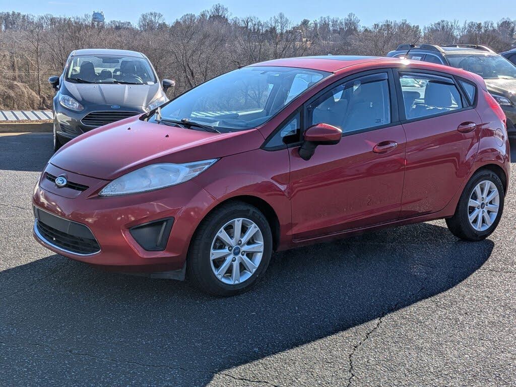 2011 Ford Fiesta SE Hatchback