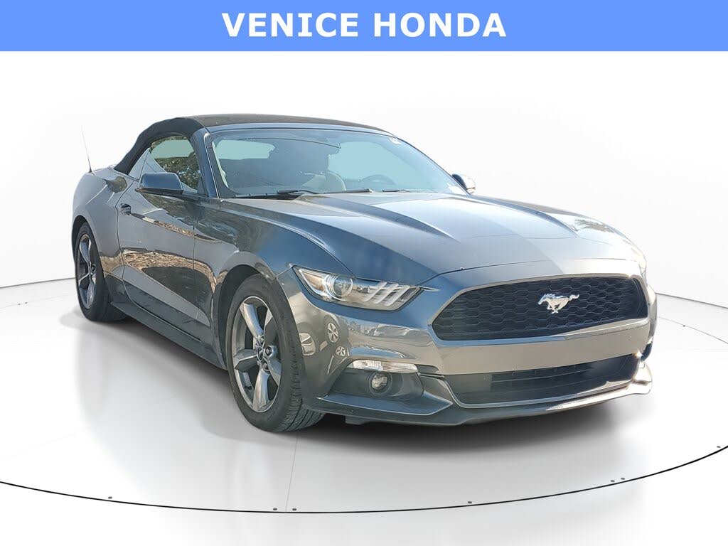 2016 Ford Mustang V6 Convertible RWD