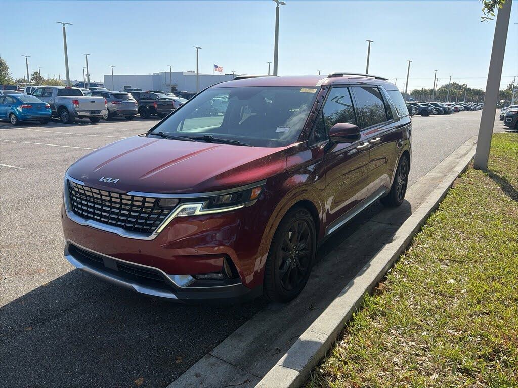 2022 Kia Carnival SX FWD