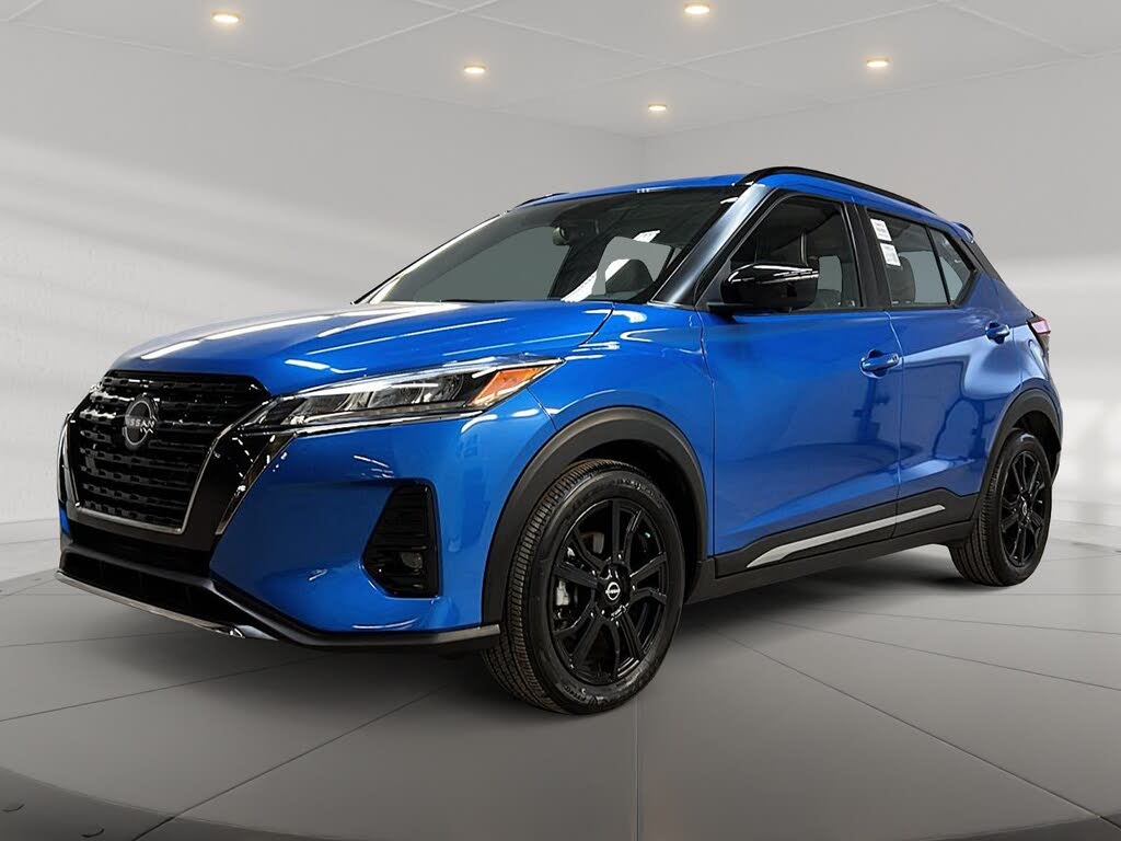2022 Nissan Kicks SR FWD