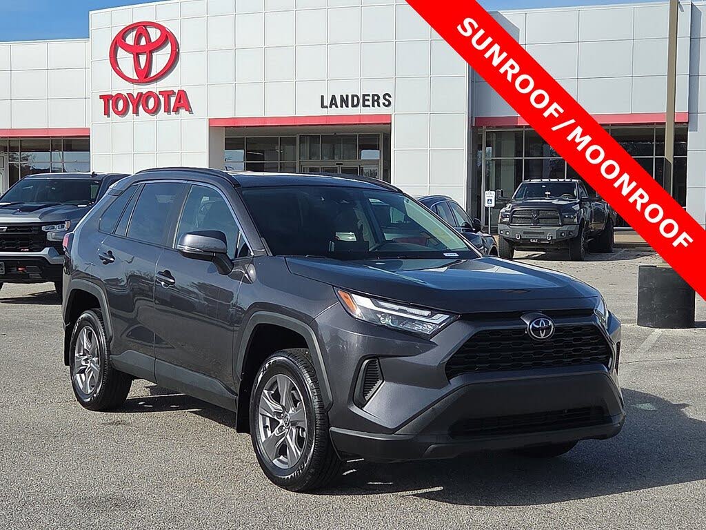 2024 Toyota RAV4 XLE FWD