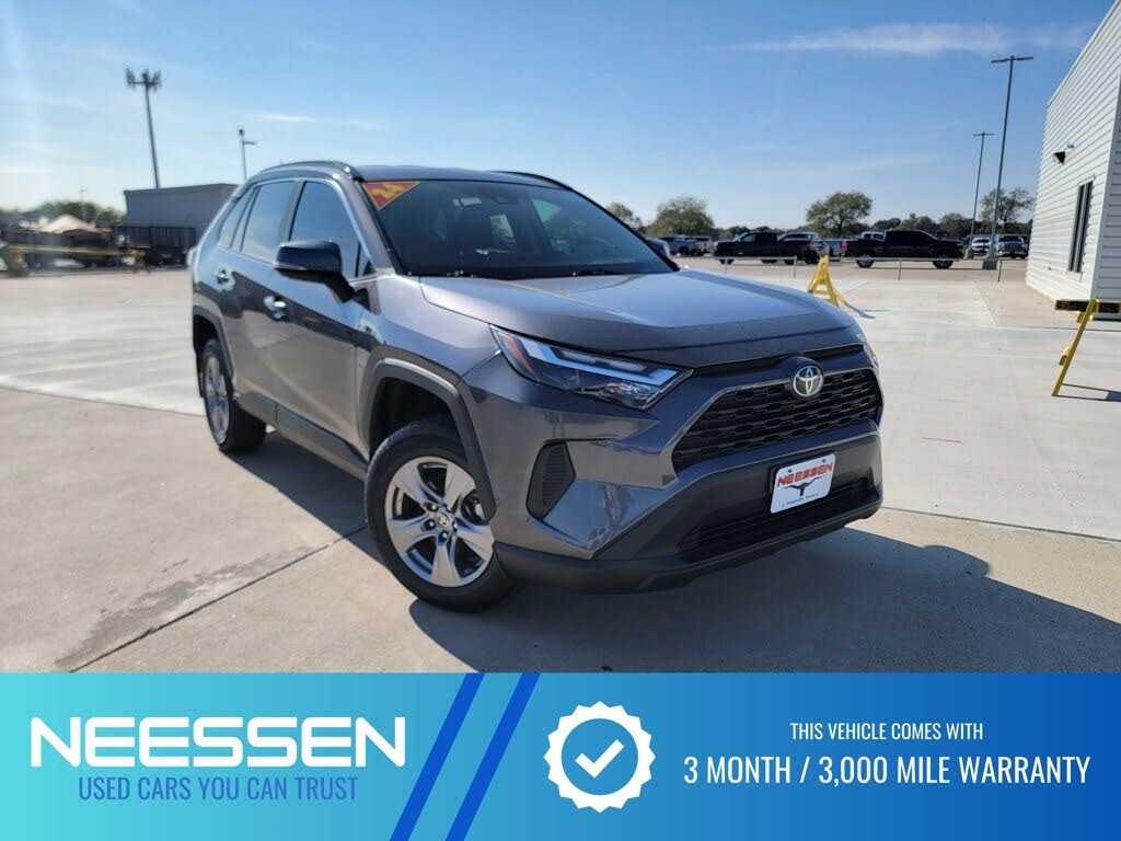 2024 Toyota RAV4 XLE FWD