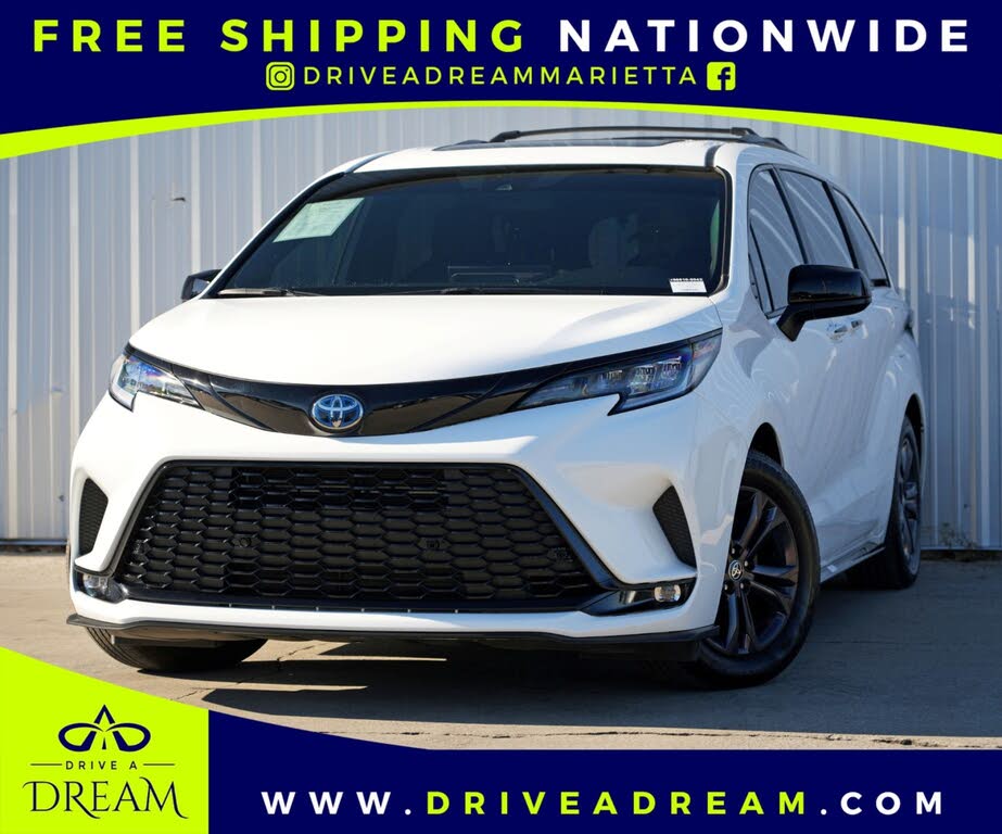 2025 Toyota Sienna XSE 7-Passenger AWD