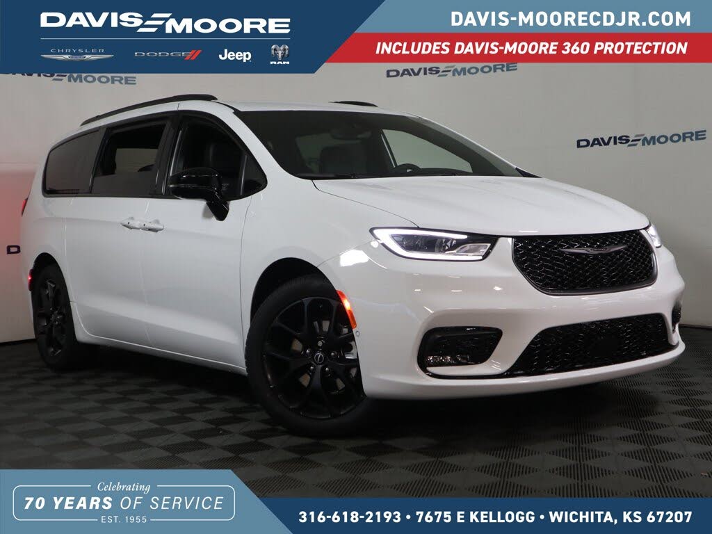 2026 Chrysler Pacifica Select FWD