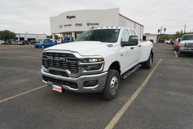 2026 RAM 3500 Tradesman Crew Cab LB DRW 4WD