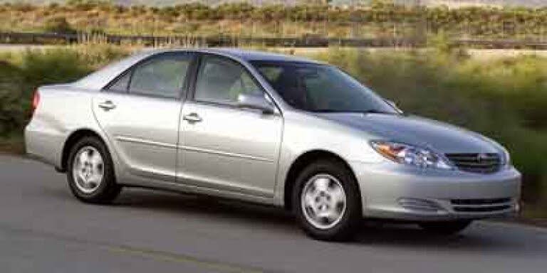 2004 Toyota Camry LE FWD