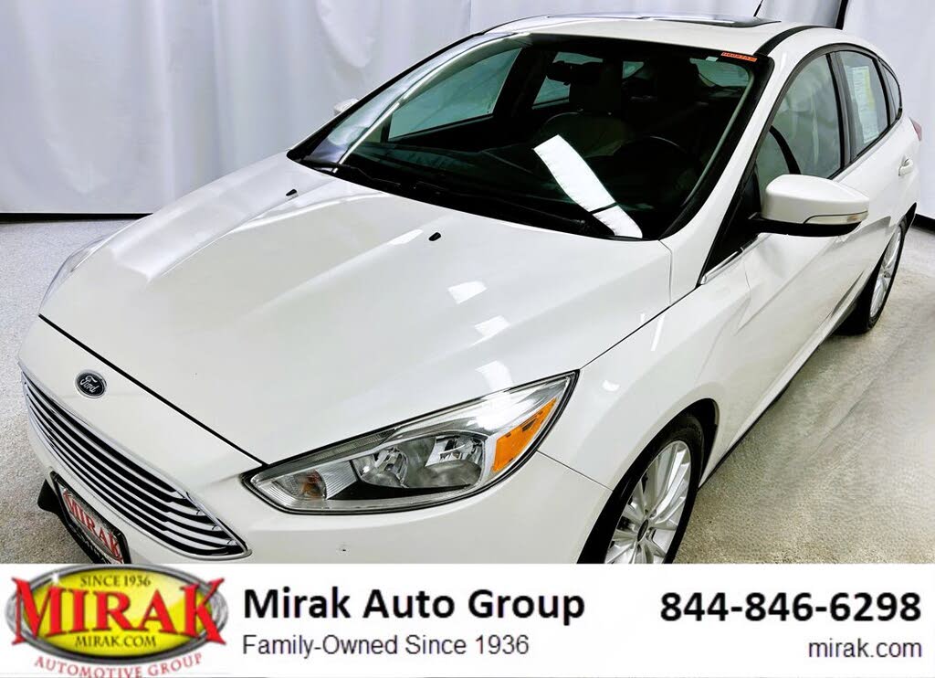 2017 Ford Focus Titanium Hatchback