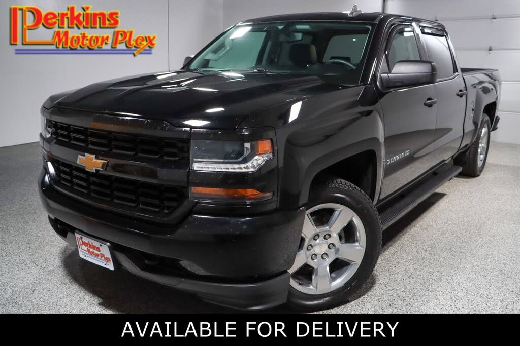 2018 Chevrolet Silverado 1500 Custom Crew Cab RWD