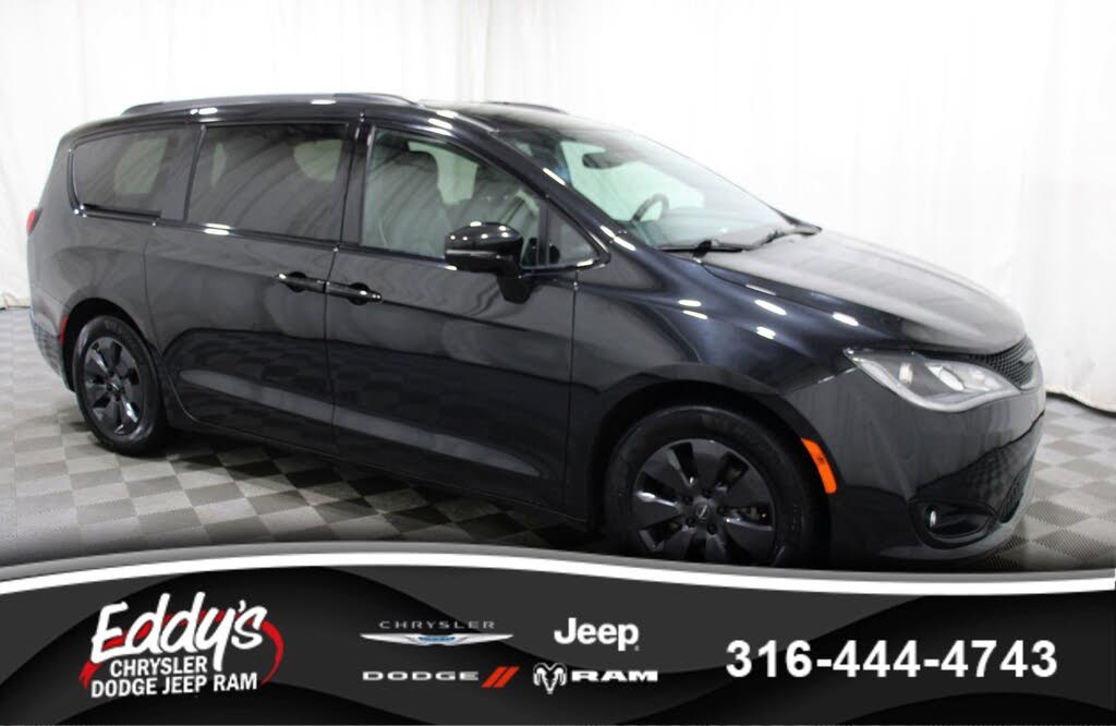 2020 Chrysler Pacifica Hybrid Limited FWD