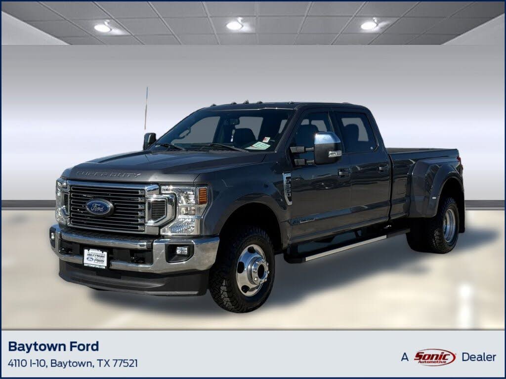 2022 Ford F-350 Super Duty Lariat Crew Cab LB DRW 4WD