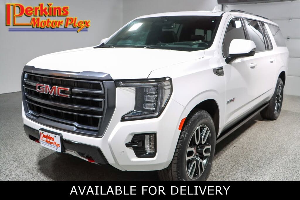 2023 GMC Yukon XL AT4 4WD
