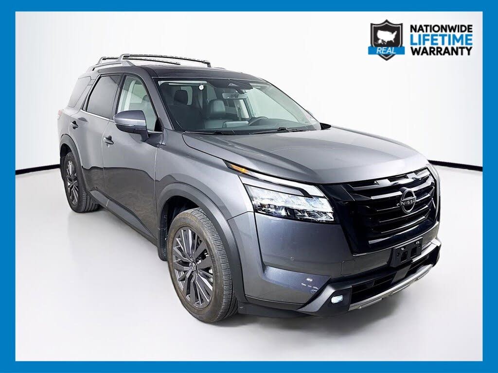 2023 Nissan Pathfinder SL 4WD