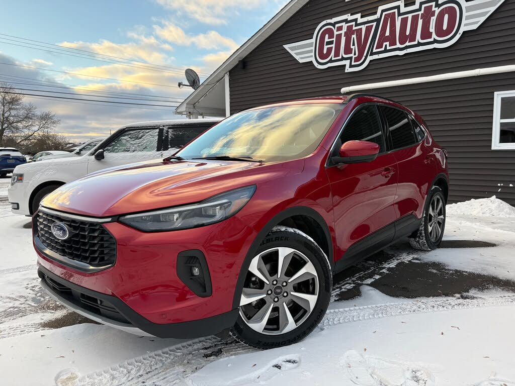 Ford Escape Platinum AWD 2024