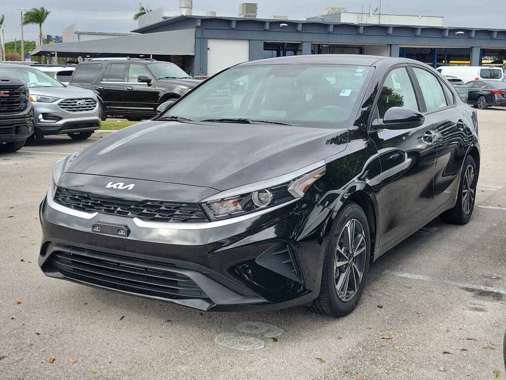 2024 Kia Forte LXS FWD