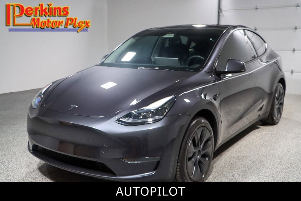 2024 Tesla Model Y Long Range RWD