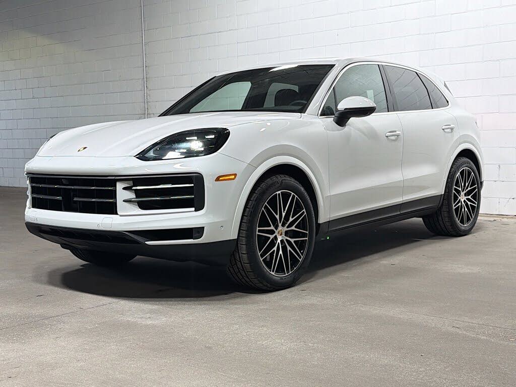 2025 Porsche Cayenne AWD