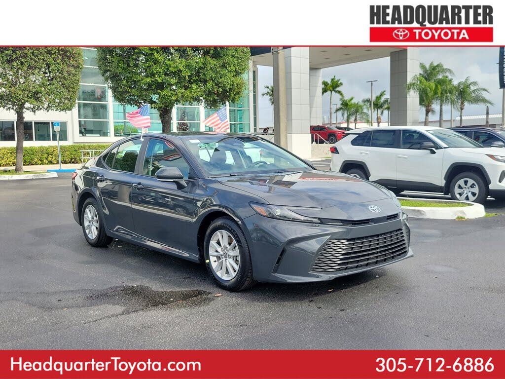 2025 Toyota Camry LE FWD