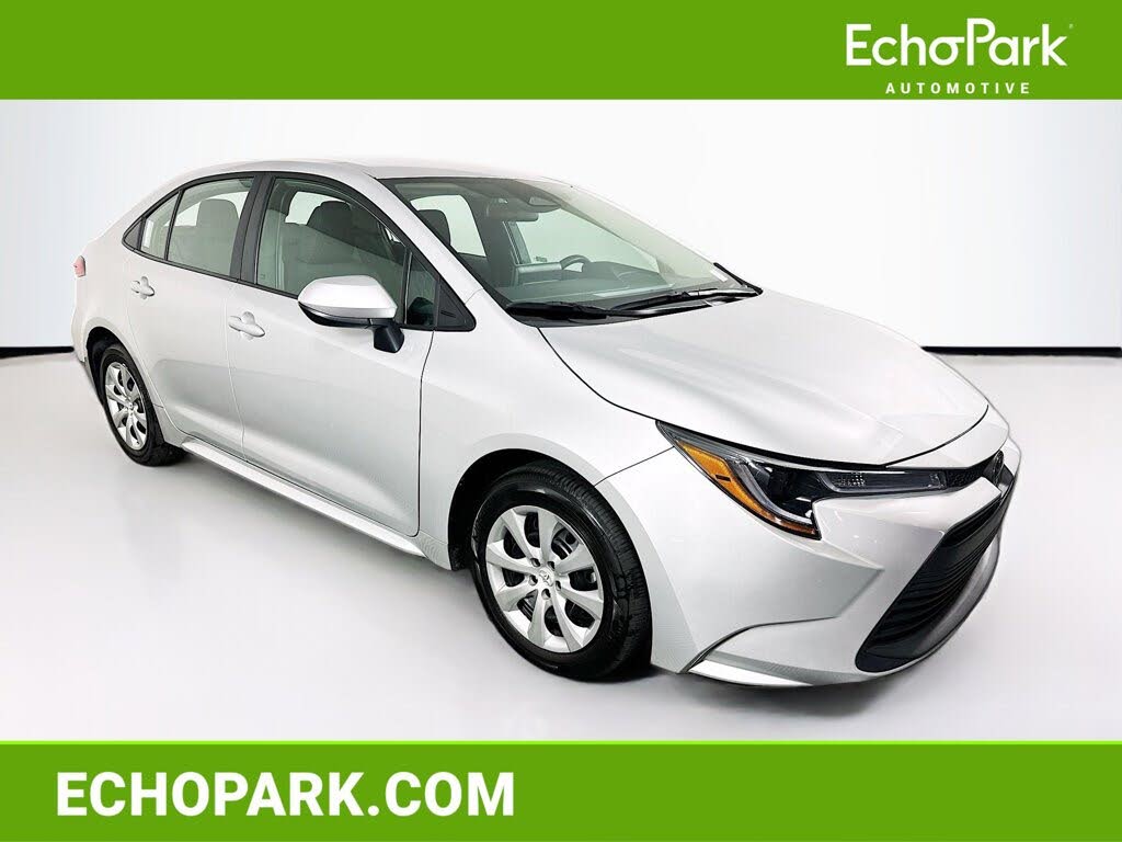 2025 Toyota Corolla LE FWD