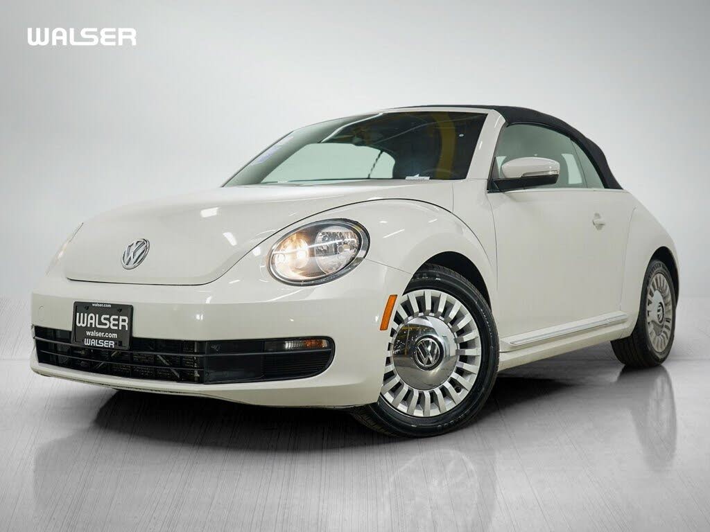 2013 Volkswagen Beetle 2.5L Convertible