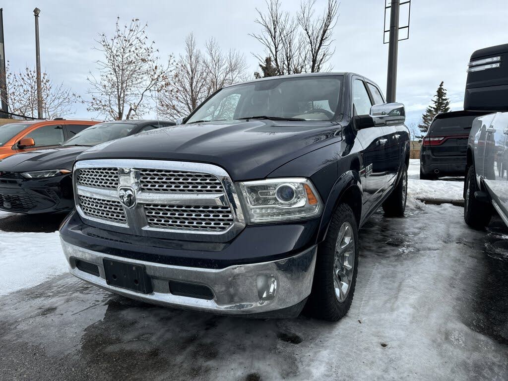 2016 RAM 1500 Laramie Crew Cab 4WD