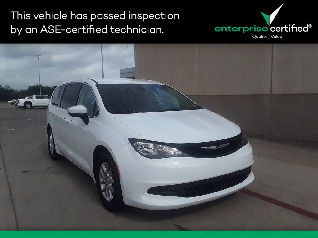 2022 Chrysler Voyager LX FWD