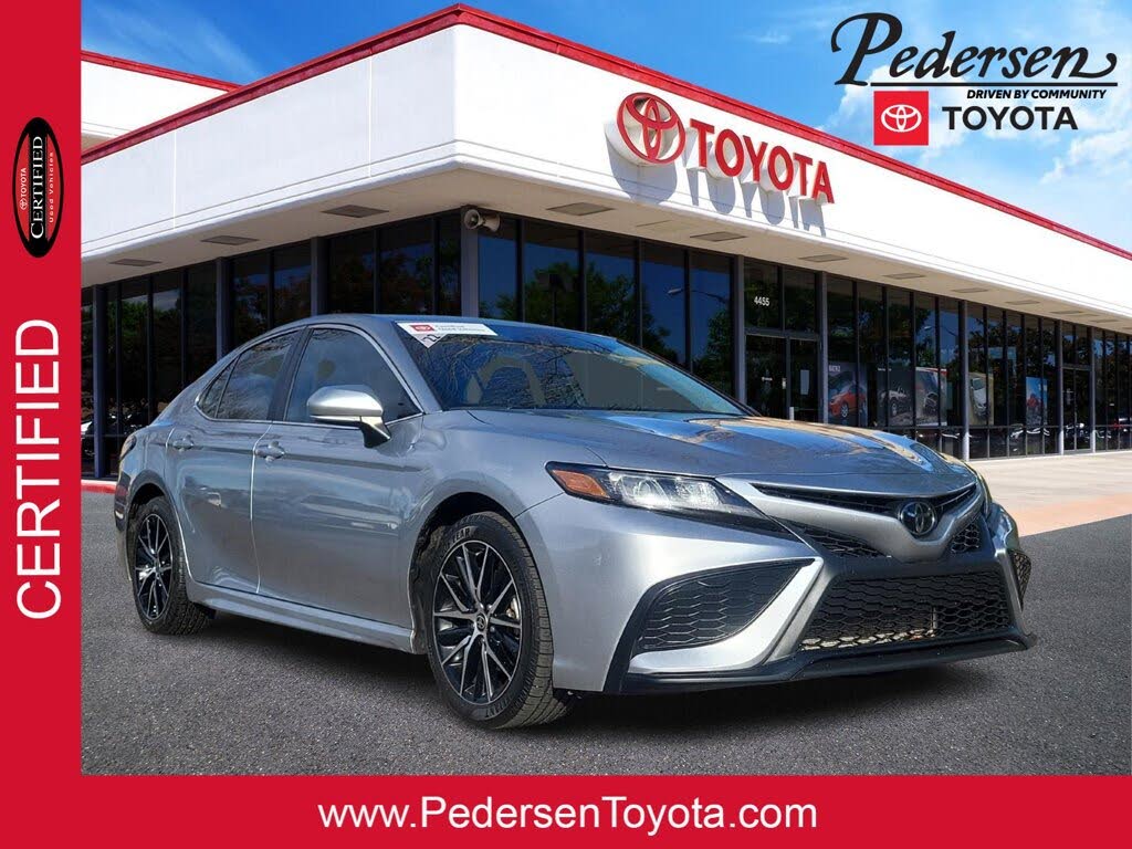 2022 Toyota Camry SE FWD