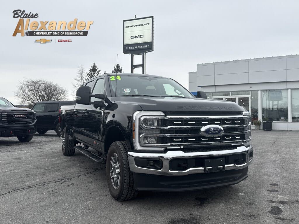 2024 Ford F-350 Super Duty Lariat Crew Cab 4WD